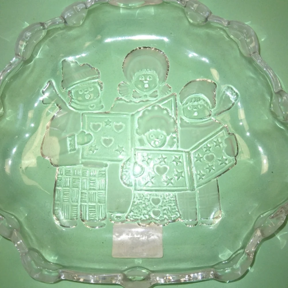 Mikasa Japan, Christmas Carolers Candy Dish